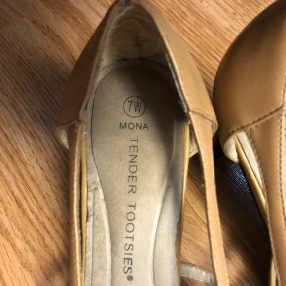 Beige Heels - Picture 4 of 10